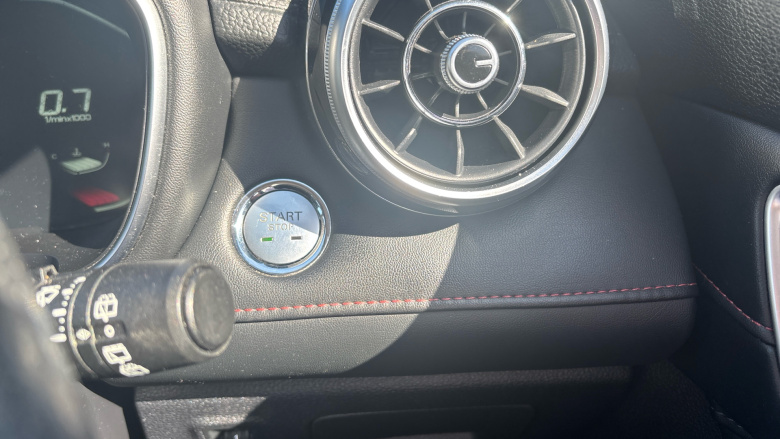 MG Hs 1.5 T-GDI Excite 5dr Petrol Hatchback